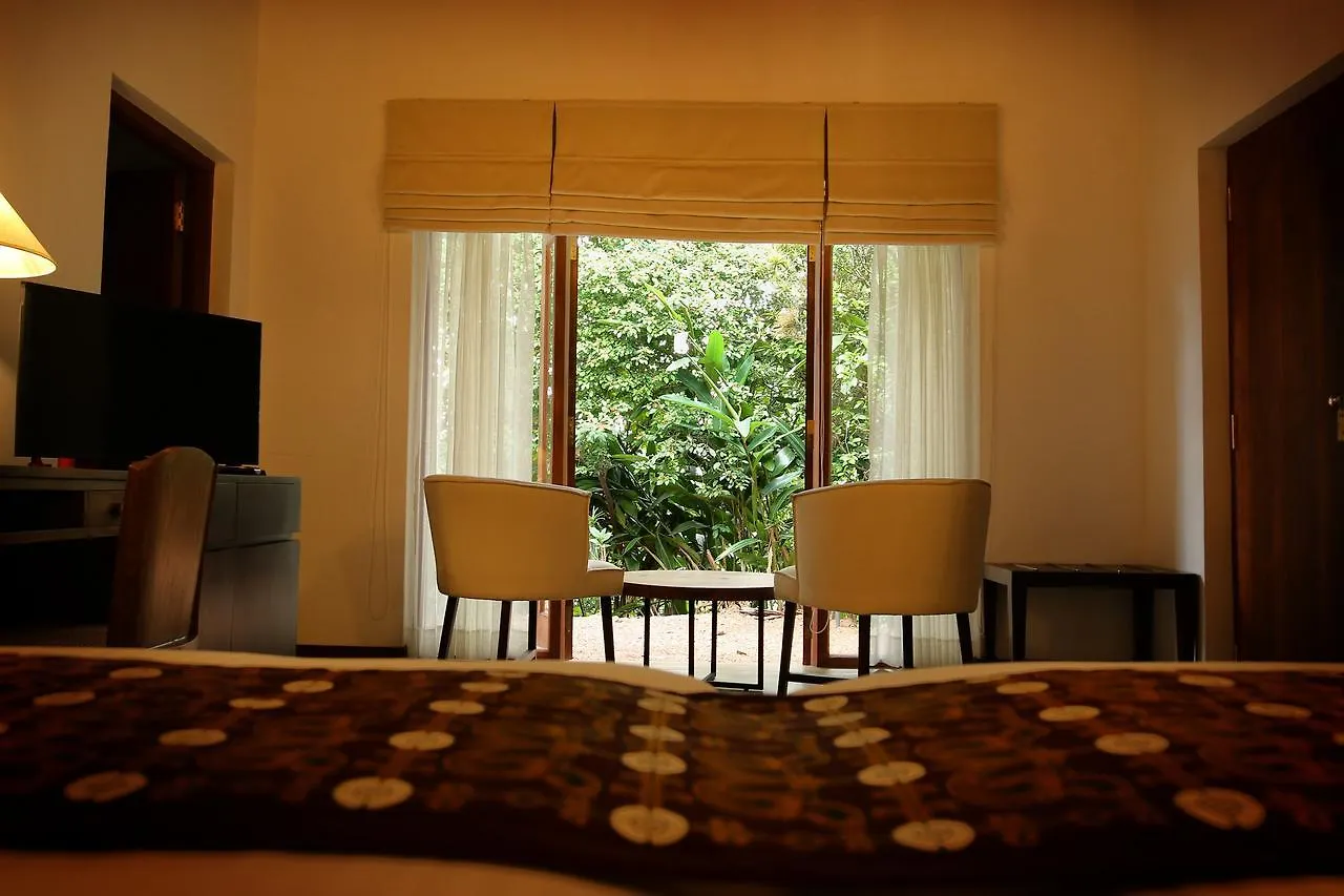 Kings Pavilion Luxury Hotel - Level 1 Certified Kandy 5*,