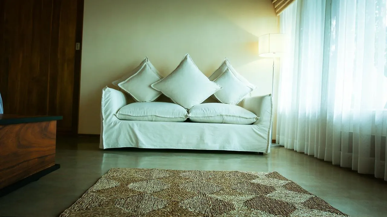 Kings Pavilion Luxury Hotel - Level 1 Certified Kandy