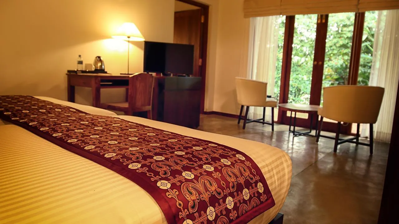 Kings Pavilion Luxury Hotel - Level 1 Certified Kandy 5*,