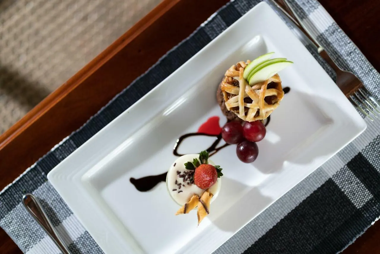 Kings Pavilion Luxury Hotel - Level 1 Certified Kandy