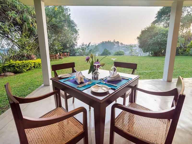 Kings Pavilion Luxury Hotel - Level 1 Certified Kandy