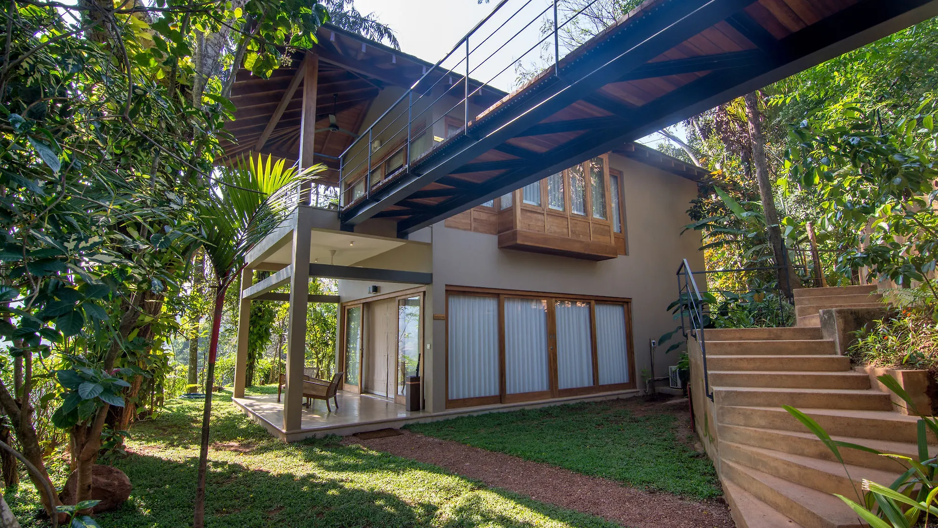 Kings Pavilion Luxury Hotel - Level 1 Certified Kandy
