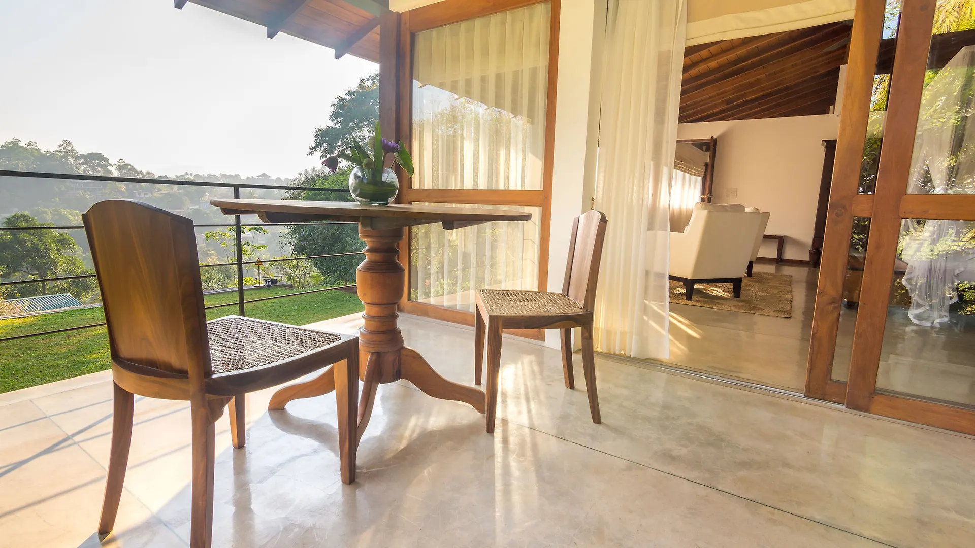 Kings Pavilion Luxury Hotel - Level 1 Certified Kandy